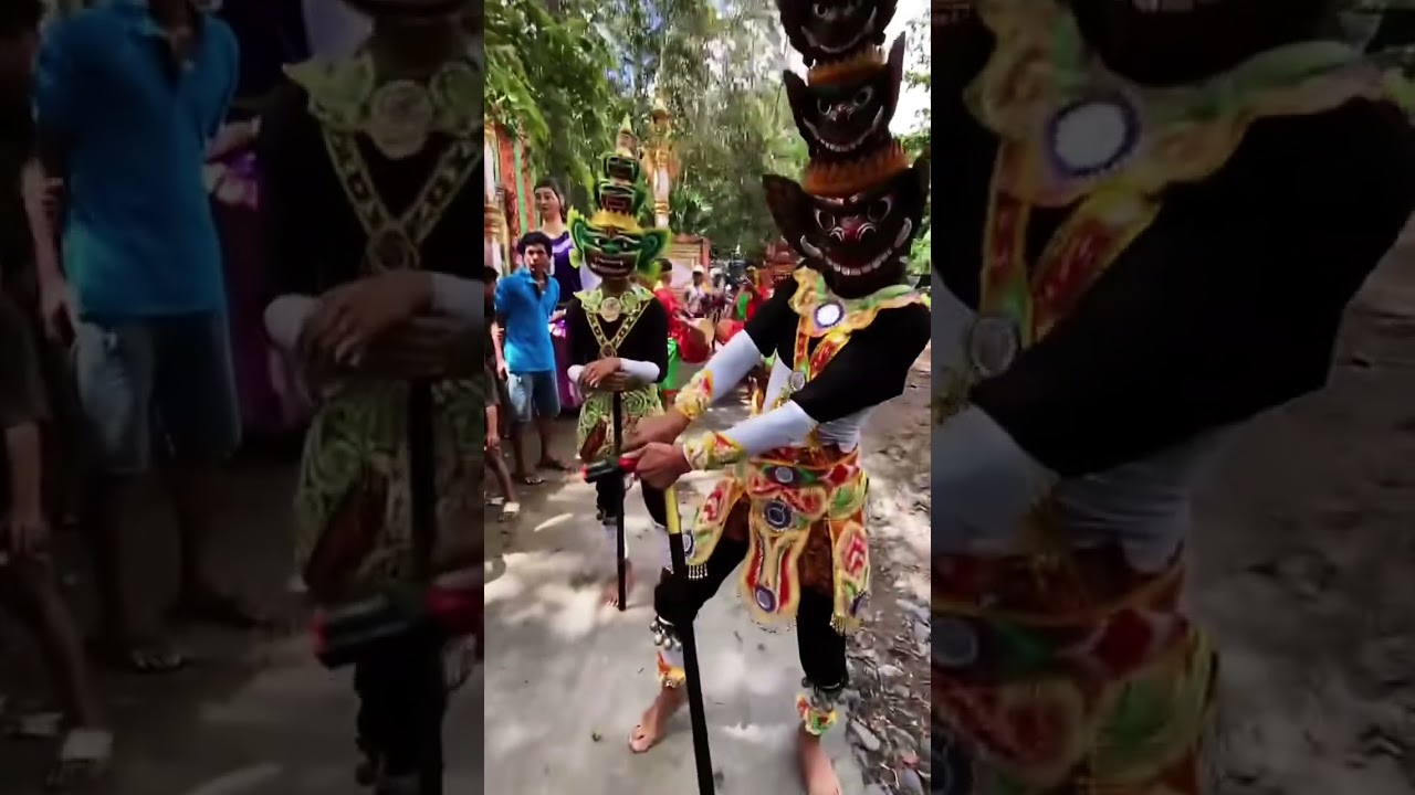 Chằn Khmer: Traditional Cambodian Costume