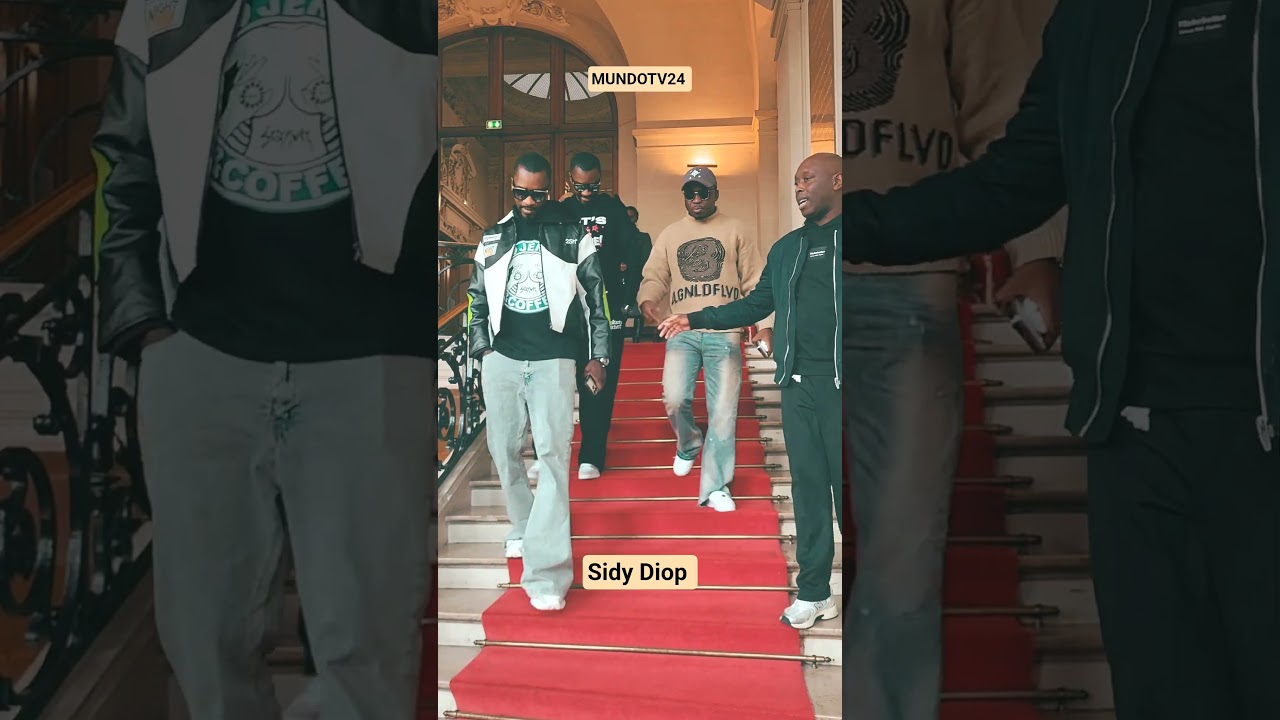 Sidy Diop Live in Paris 🎶 - Experience the Magic of Mbalax