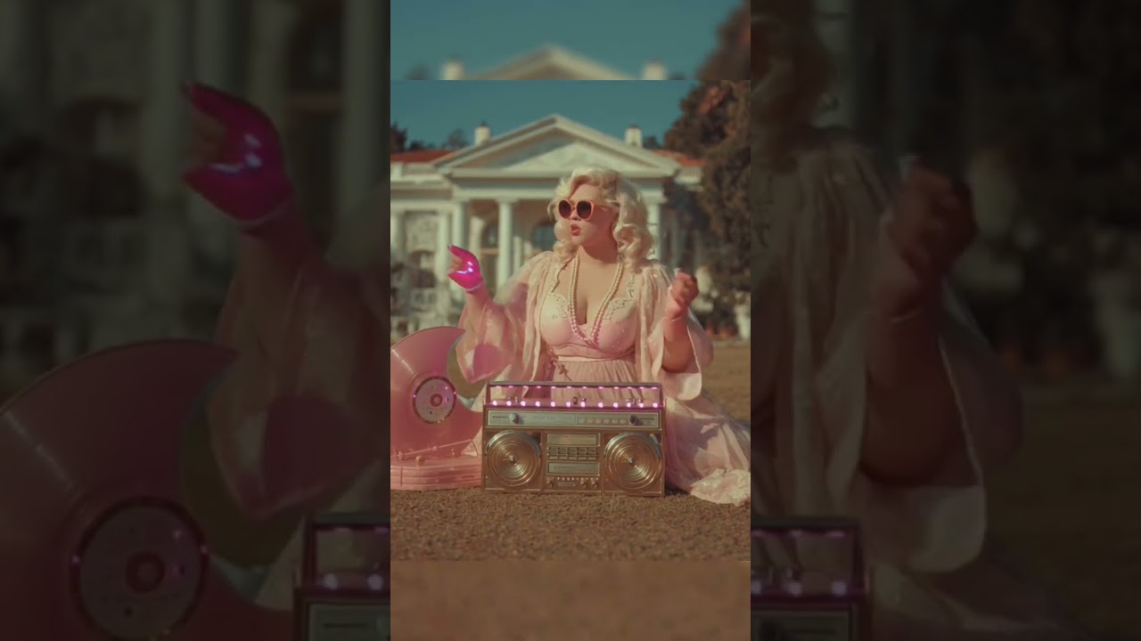 Glamour Gals Sabrina: 80s Retro Vibe β¨