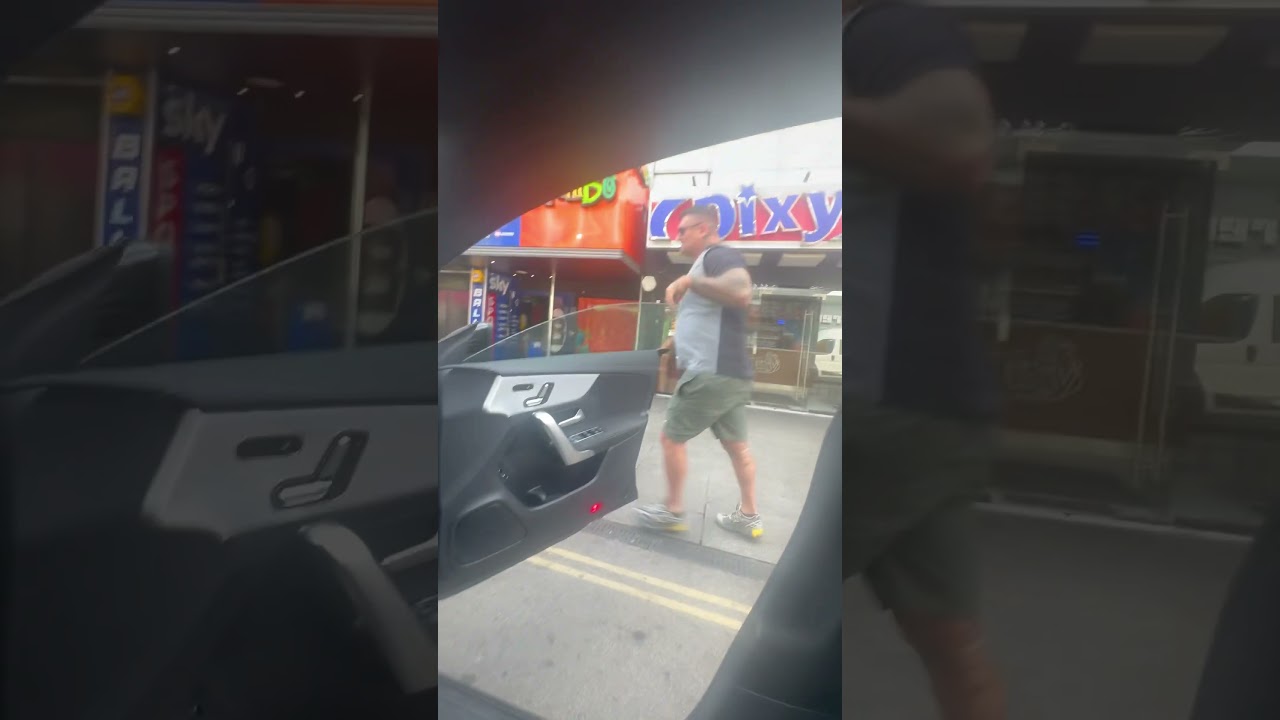 King Brett Chills on Silver Street, Doncaster 😎