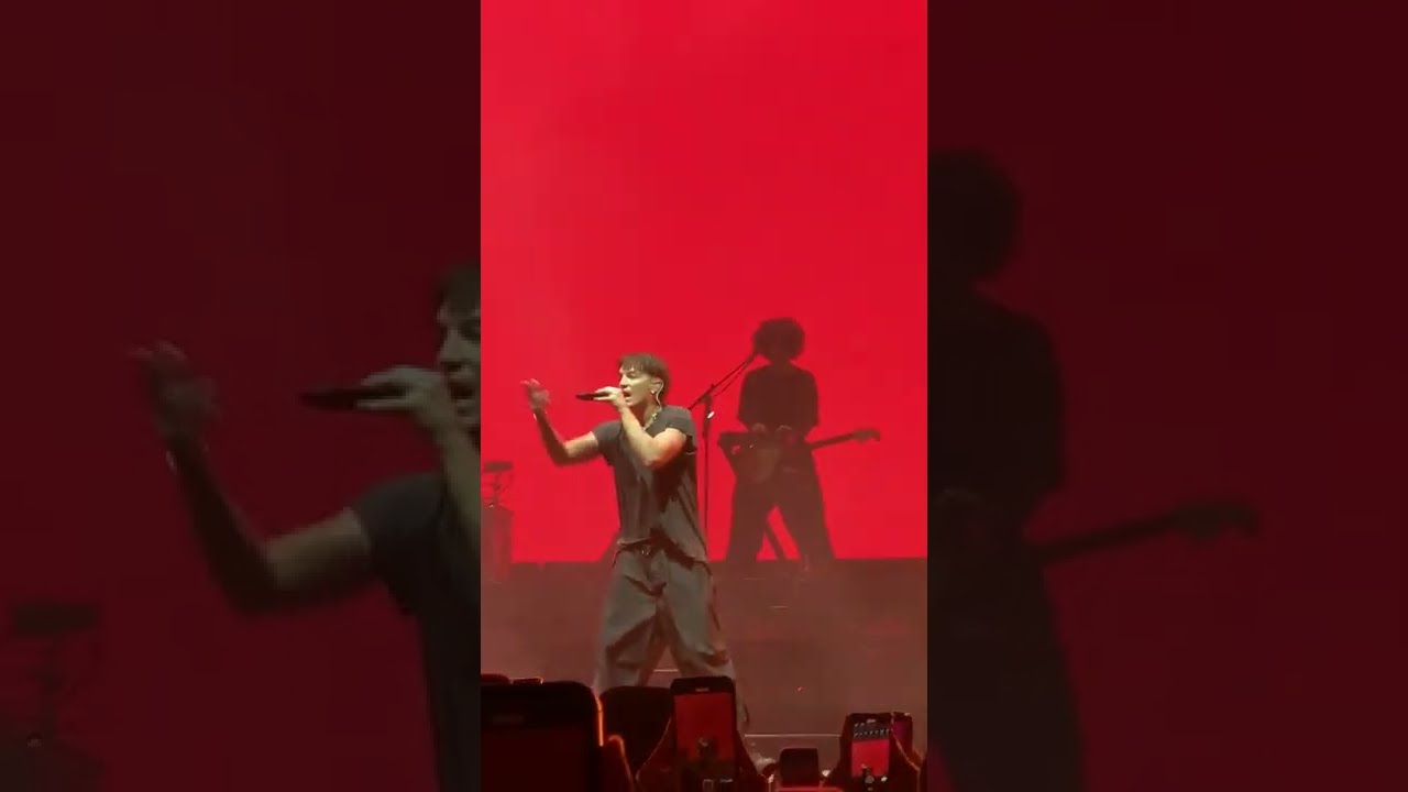 super far - lany (jakarta, 9 nov 2022)