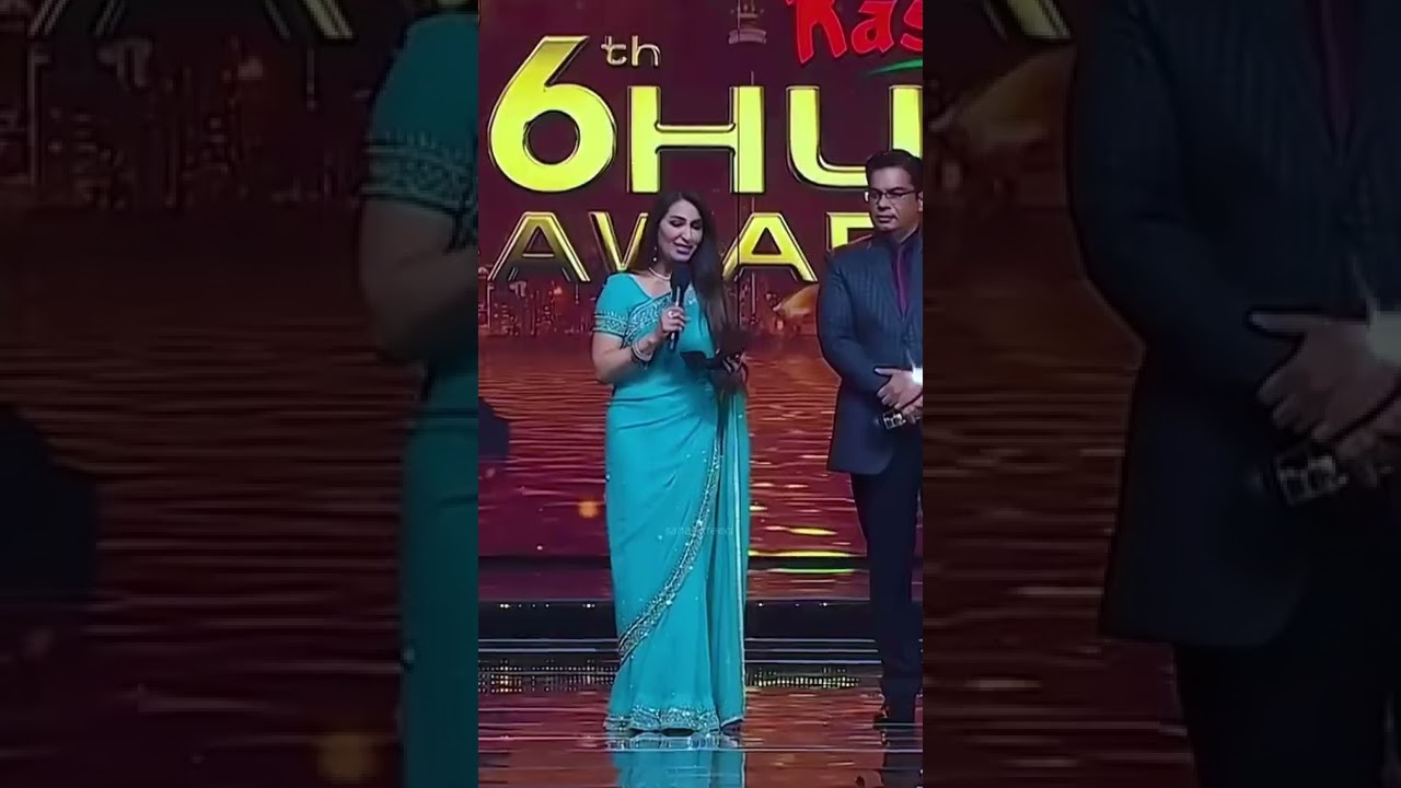 Sajal Ali's Award Wins & Nominations π