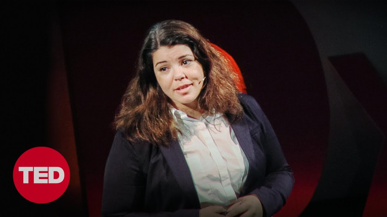 Master the Art of Conversation with Celeste Headlee's 10 Expert Tips 🎙️