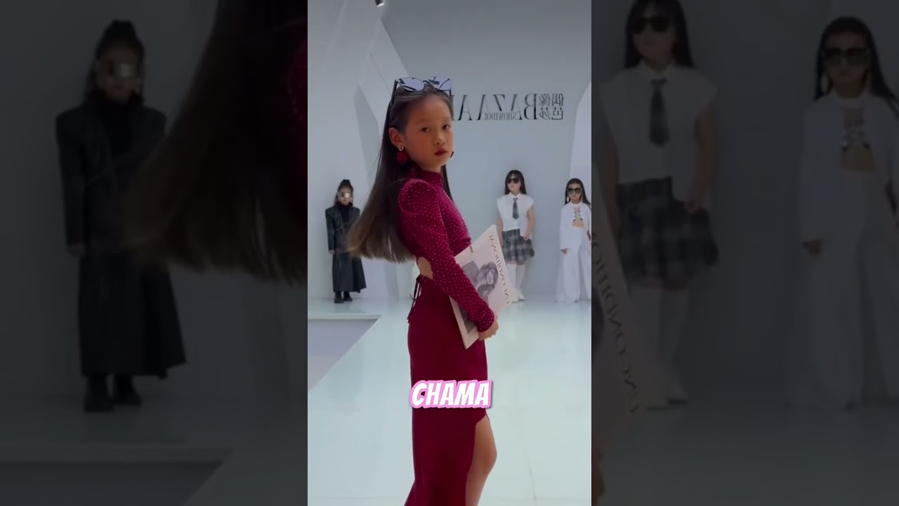 Filha de Sabrina Sato já é modelo 👧