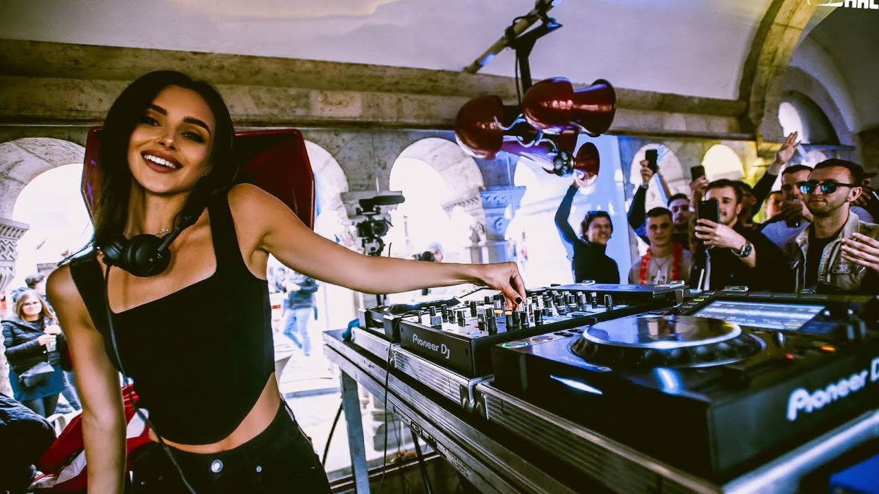 Korolova Live @ Budapest Calling for Ukraine 🇺🇦
