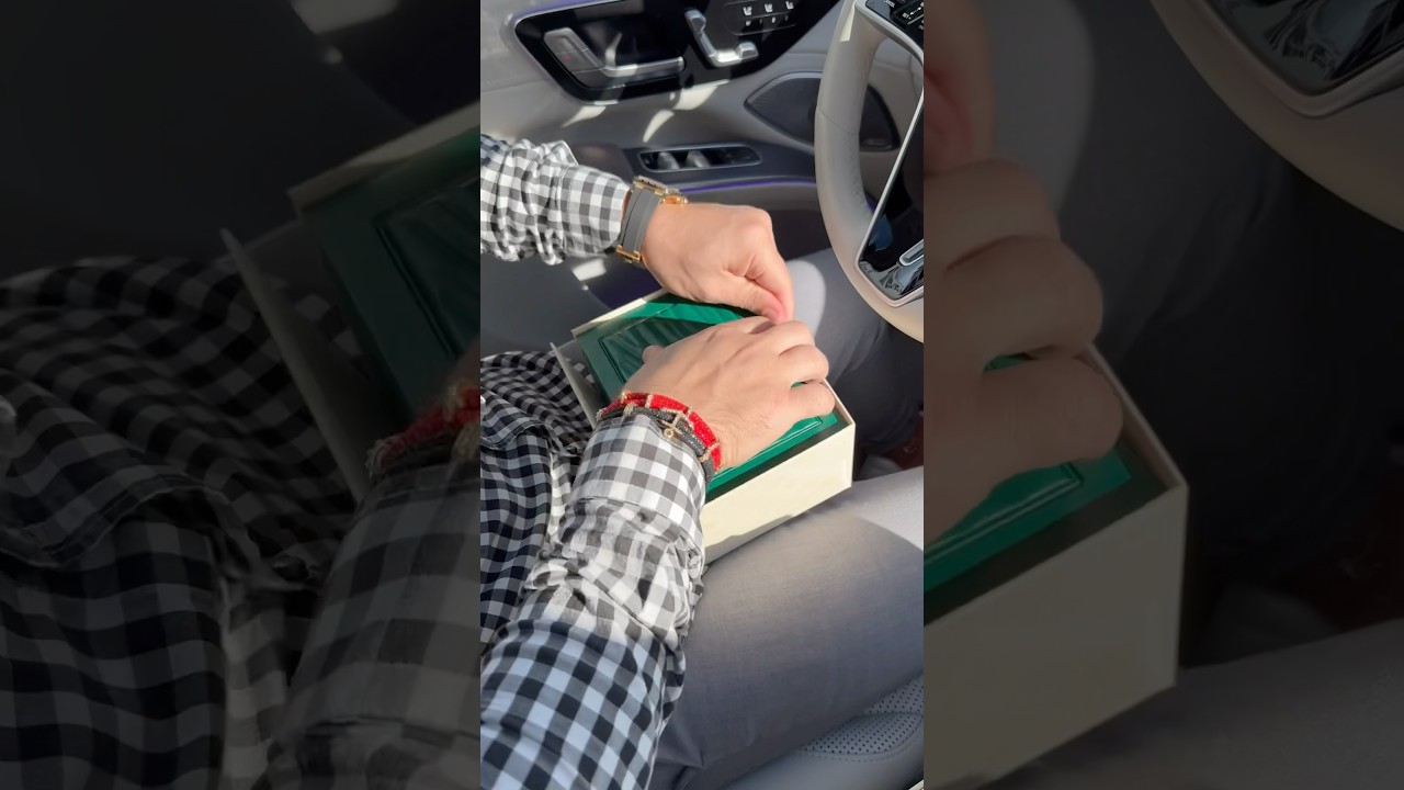 Rolex GMT-Master II 'Bruce Wayne' 40mm Unboxing