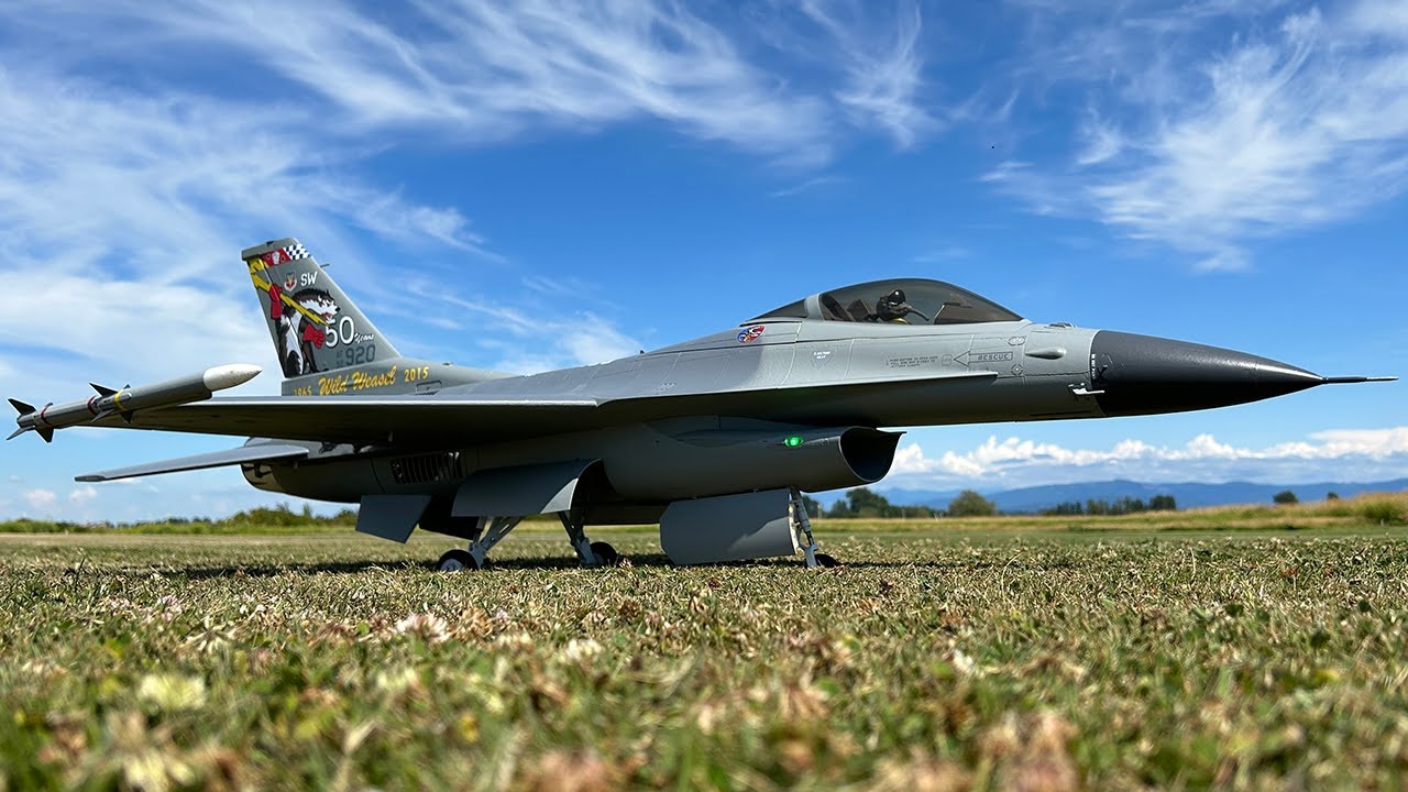 Discover the E-flite F-16 Fighting Falcon: The Ultimate RC Jet ✈️