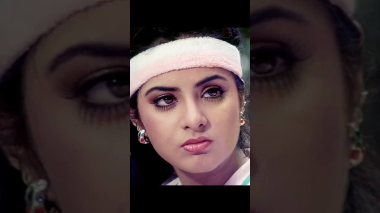 Divya Bharti's Iconic Acting Moments ⭐ | Must-Watch Bollywood Scenes #shorts