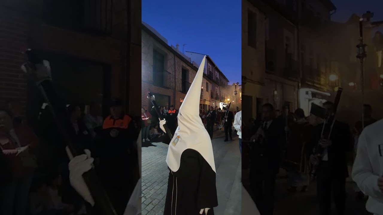 Explore Top Streets & Bites in Downtown Areas