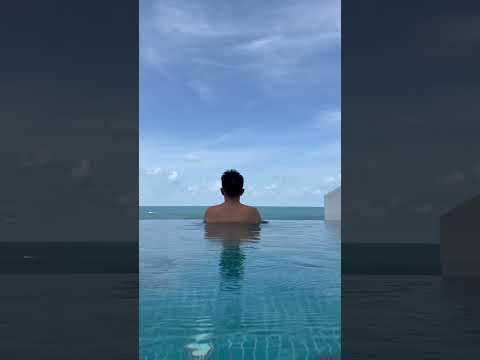 Enjoy the moment 🍾🥂 #quotes #inspiration #travel #enjoythemoment