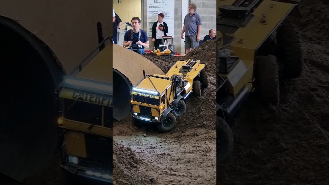 Impressive Caterpillar 8x8 with All-Wheel Steer & Dig 🚜