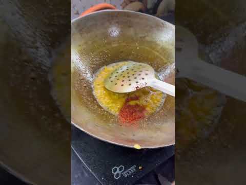 दावत के बचे हुए रायते से बनिए टेस्टी कड़ी #viralvideo #viralfood #recipevideo #youtubeshort#trending