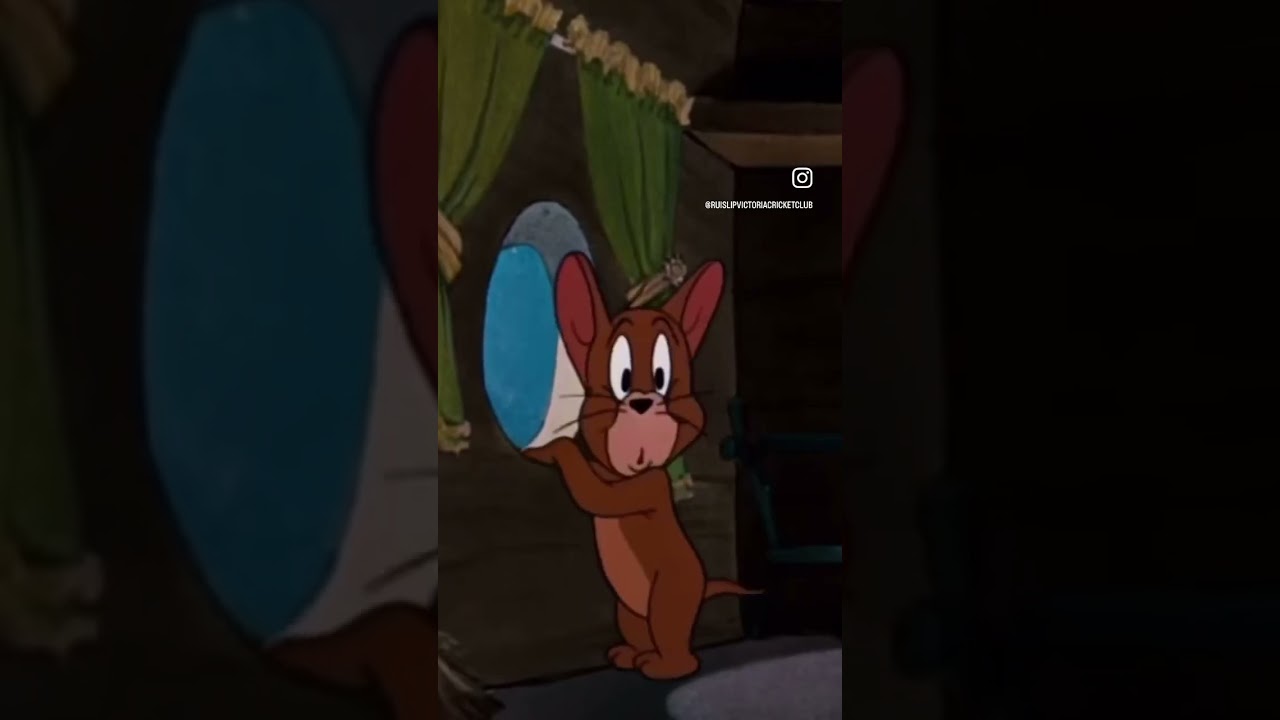 Wallace's Jaw-Dropping Scream Catch in Club Cricket! 🏏