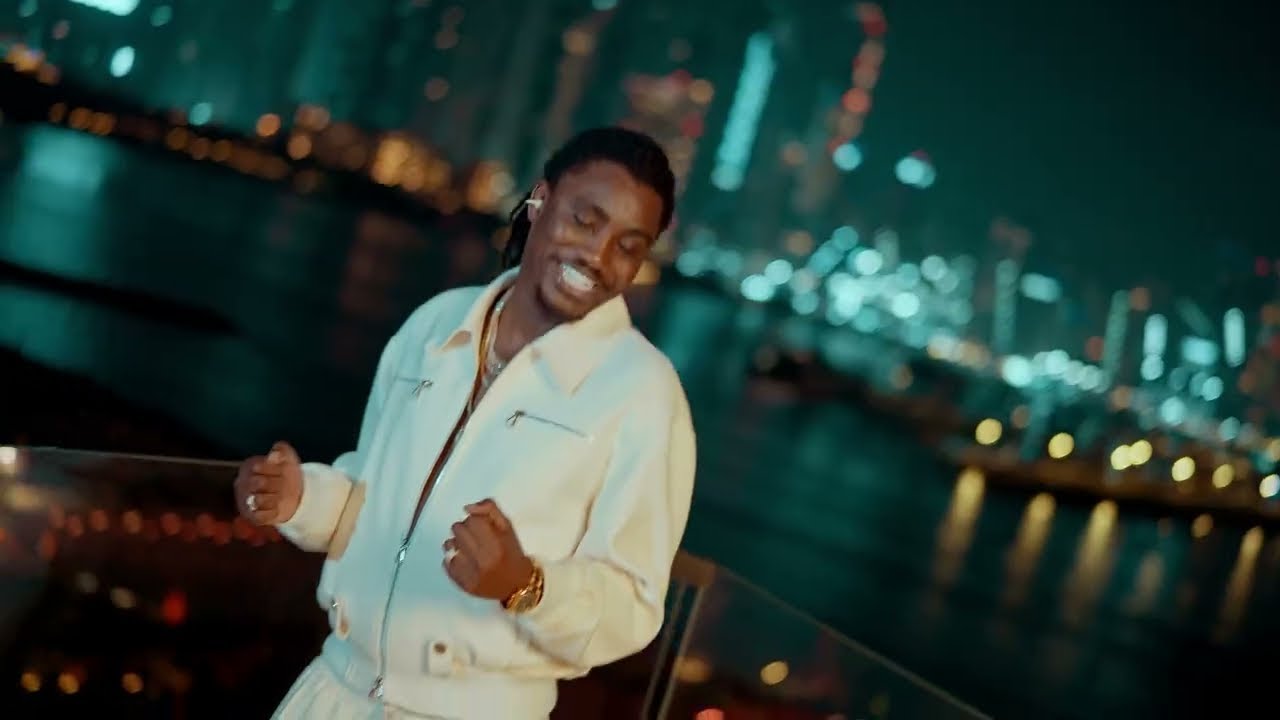 Wally B. Seck - Entre Nous (Official Music Video) 🎶