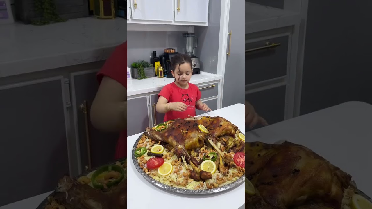 طفلة مبدعة تطبخ خروف مشوي كامل بأسلوب رائع 🍽️