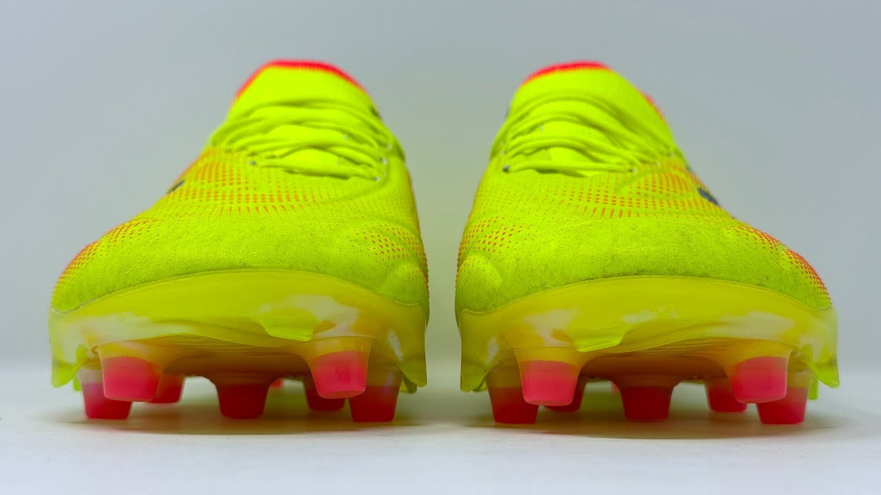 Is NB Tekela V5 Elite the New Control King? ⚽