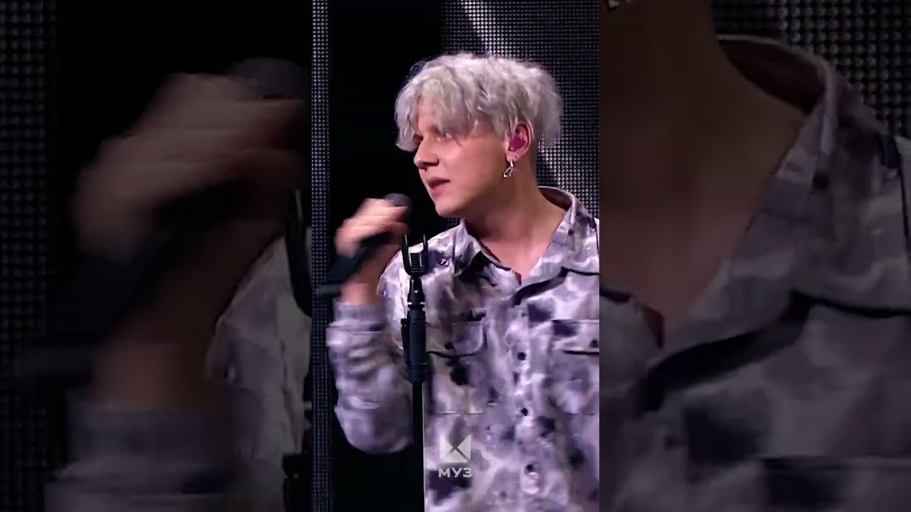 Ваня Дмитриенко исполняет '31-я весна' с Дианой Арбениной 🎤