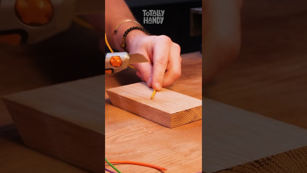 Quick & Easy Wire Stripping with a Knife Blade 🔧