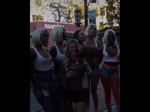 LINDA, né, gente? Dança, canta, encanta, e a gente AMA ela! 🌟💟🤩💖✨ E essa música nova está TUDO!