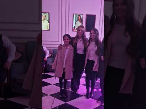 Eda Ece "Yeni Nesil Aile" dizisinin yazarı Ece Yosmaoğlu ve 3 kızıyla poz verdi