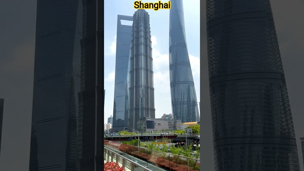 Rooftop Romance: The CEO's Secret Affair with His Secretary 💼