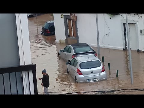Carros submersos, estradas alagadas: mau tempo e chuva forte chegam a Faro