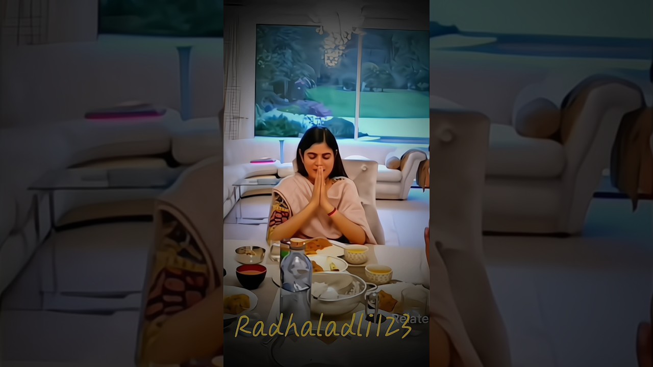 चित्रलेखाजी का पसंदीदा खाना क्या है||ft.@Chitralekhaji #favorite #food #foodie #shortsfeed