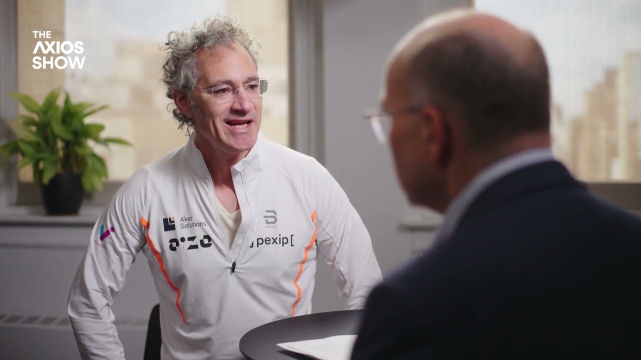 Palantir CEO Alex Karp Criticizes Democrats 🗣️