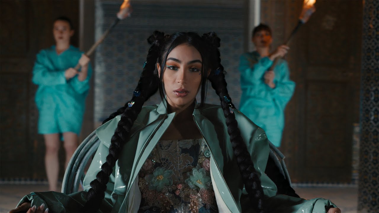 Maria Nadim - Liyam Official Music Video 🎶