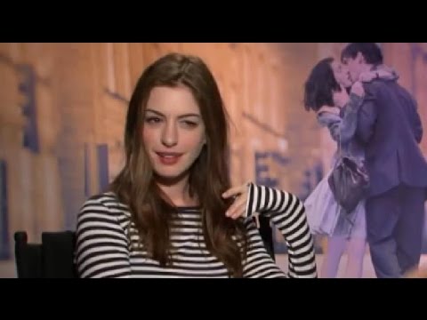 Anne Hathaway Offended Over Workout Question 💪