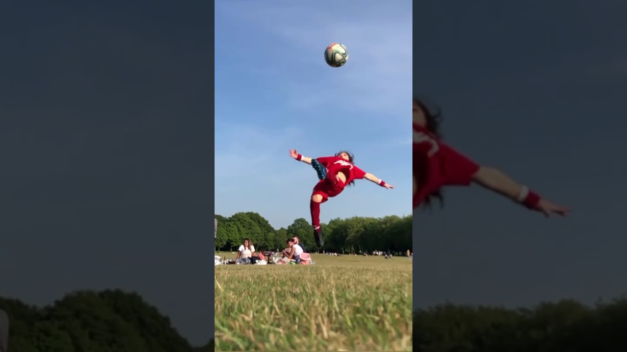 Ronald's Shot | Football Legend Arat Hosseini 🤩