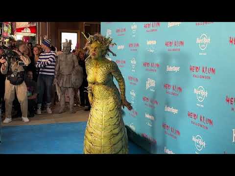 The Queen of Halloween Heidi ￼Klum has arrived!￼