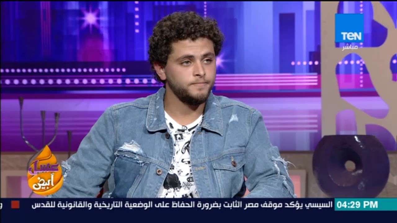 عسل أبيض - كيارا..أنثى أسد مدربة  للتعامل مع الأطفال