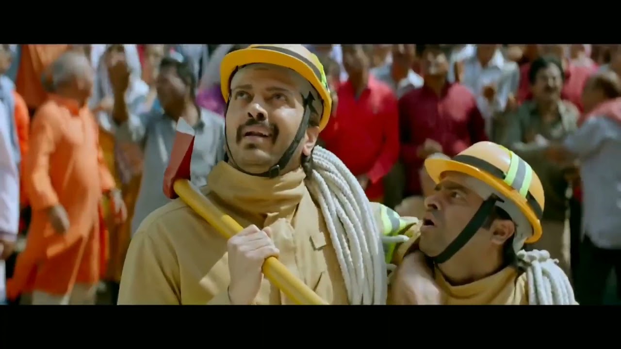 Ritesh Deshmukh's Hilarious Scene in Total Dhamaal 🎬