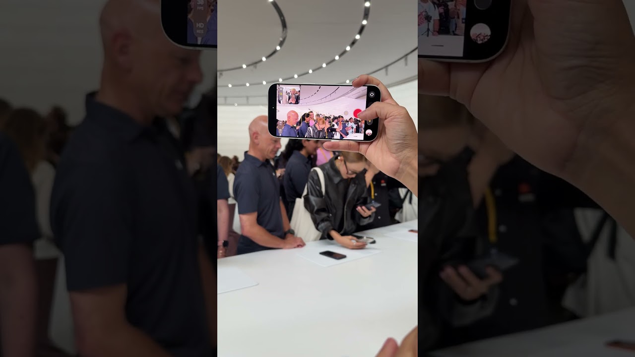 iPhone 17 Pro Max Supports Dual-Camera Recording 📱