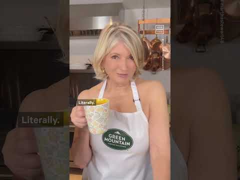 Martha Stewart Posted a Thirst Trap & the Internet Is Losing It