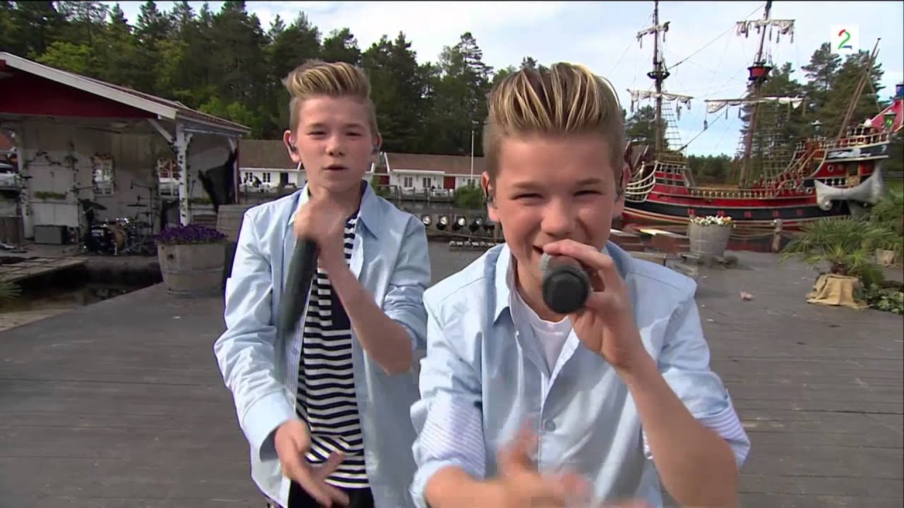 Marcus & Martinus Perform 'Hei' at Dyreparken 2015