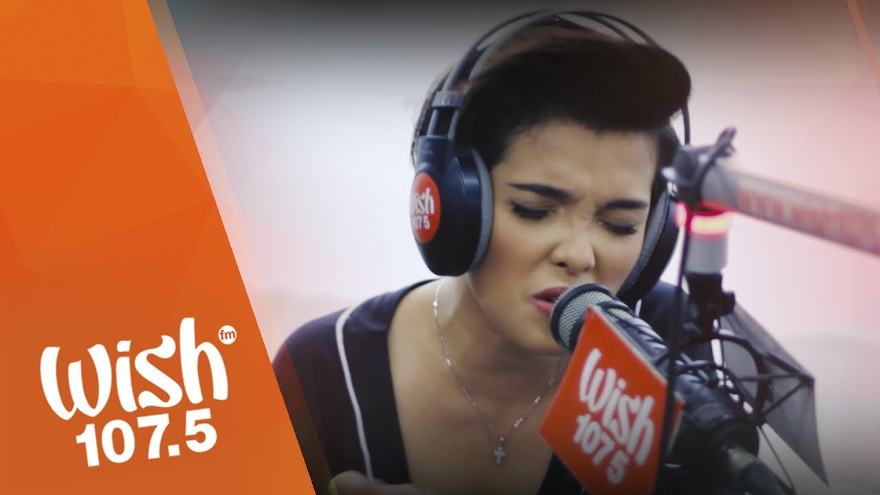 KZ Tandingan Performs 'Rolling in the Deep' Live on Wish 107.5 Bus