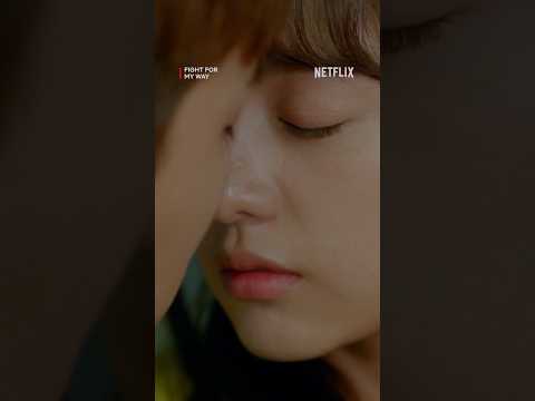 Kiss, interrupted. #ParkSeojun #KimJiWon #AhnJaehong #FightForMyWay #Netflix