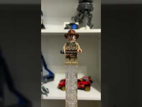 How To Build a SPOT ON LEGO Chief Hopper from Stranger Things! - the Jack Griffin