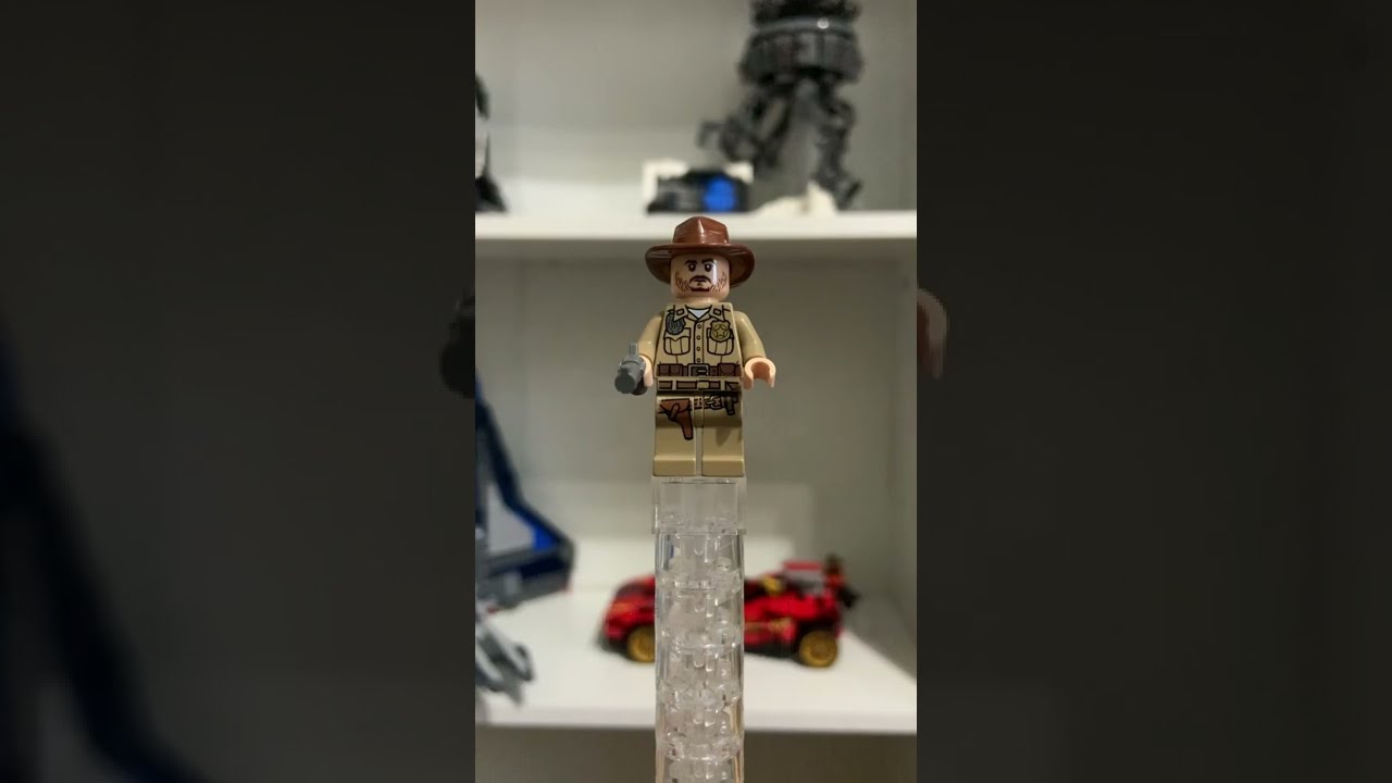 Create an Amazing LEGO Chief Hopper from Stranger Things! 🧱