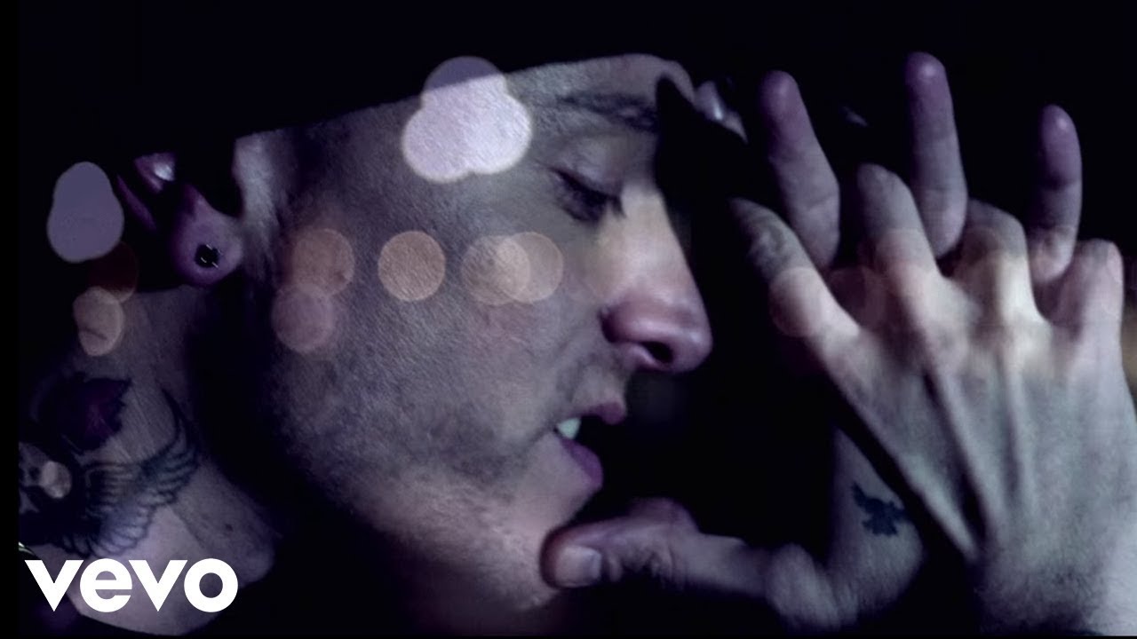 Guè Pequeno Releases New Album 'Bravo Ragazzo' 🎵