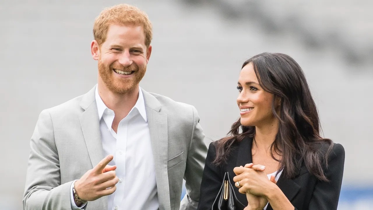 Harry & Meghan's Australian Visit Sparks Debate 🇦🇺