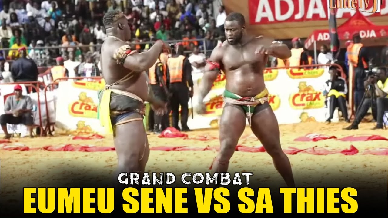 Épique Combat Eumeu Sène vs Sa Thiès : Moment Intense et Chute Spectaculaire 🔥