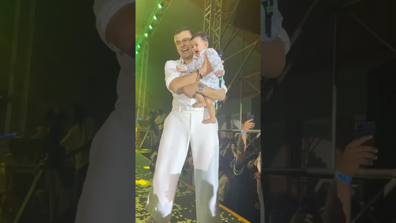 Lovely Clip | Sonu Nigam Live In Concert | Tumse Milke Dil Hai Jo Haal | #music #sonunigam