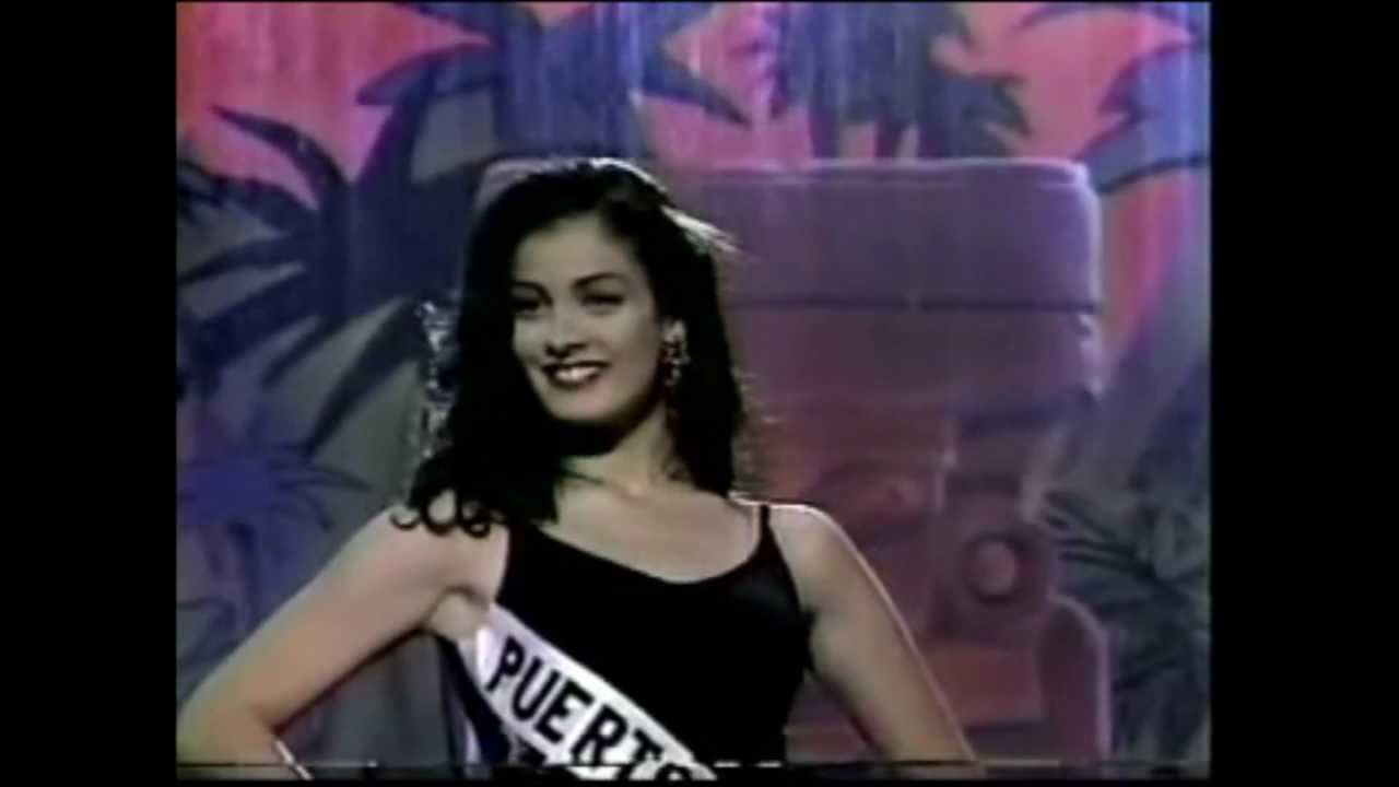 Dayanara Torres at Miss Universe 1993 Swimsuit 🏖️