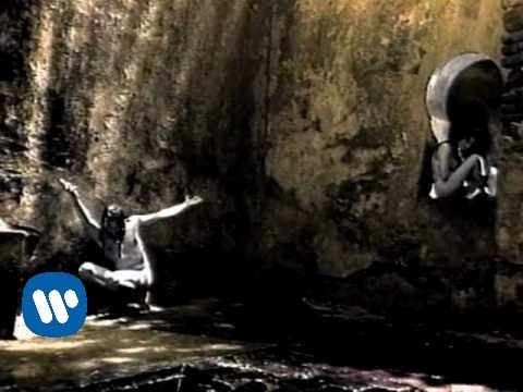 Maná - No Ha Parado De Llover (Video Oficial)