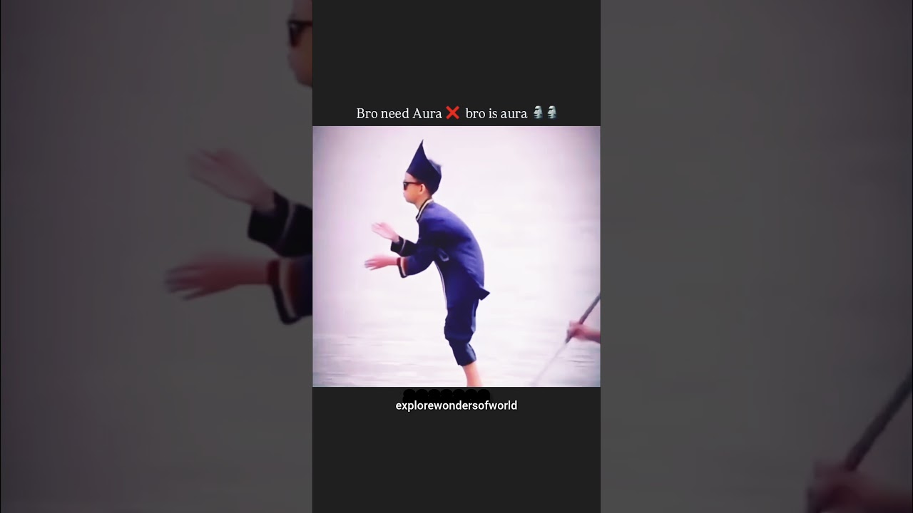 Viral Indonesian Kid Dances During Exciting Boat Race 🚤 | Komaya Komaya Nouka #shorts