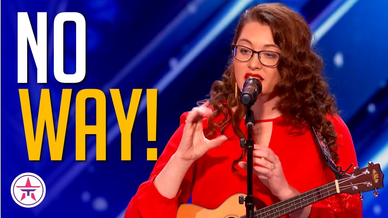 Deaf Singer Gets Simon Cowell's Golden Buzzer 🎤