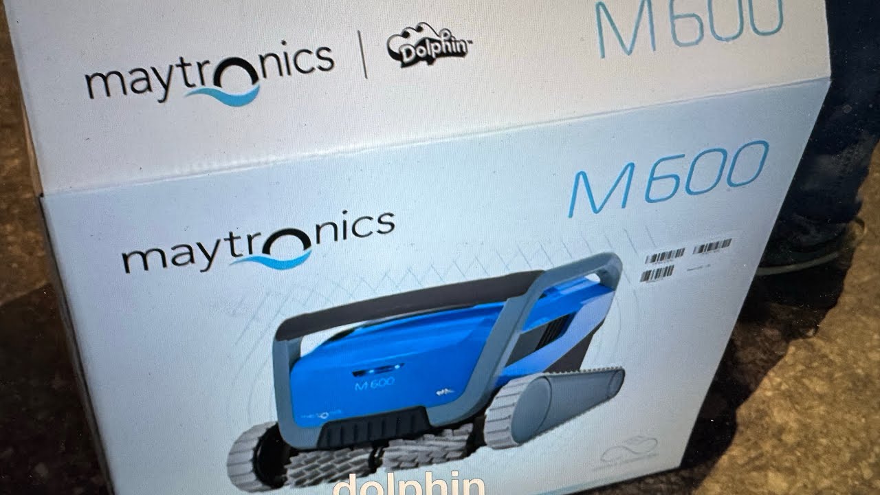 Unpacked: Dolphin M600 – Effortless Pool Cleaning 🤖
